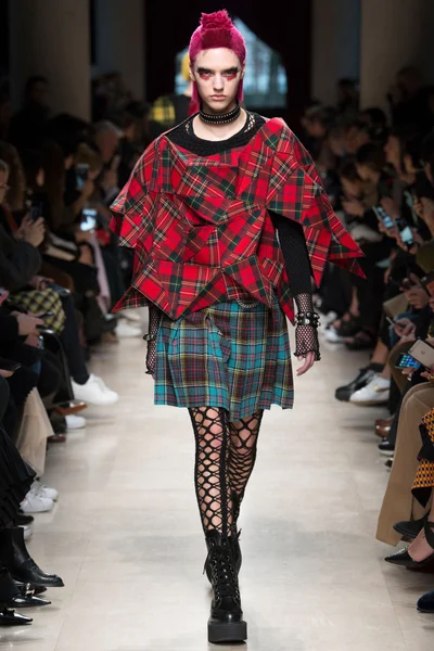 Look 9